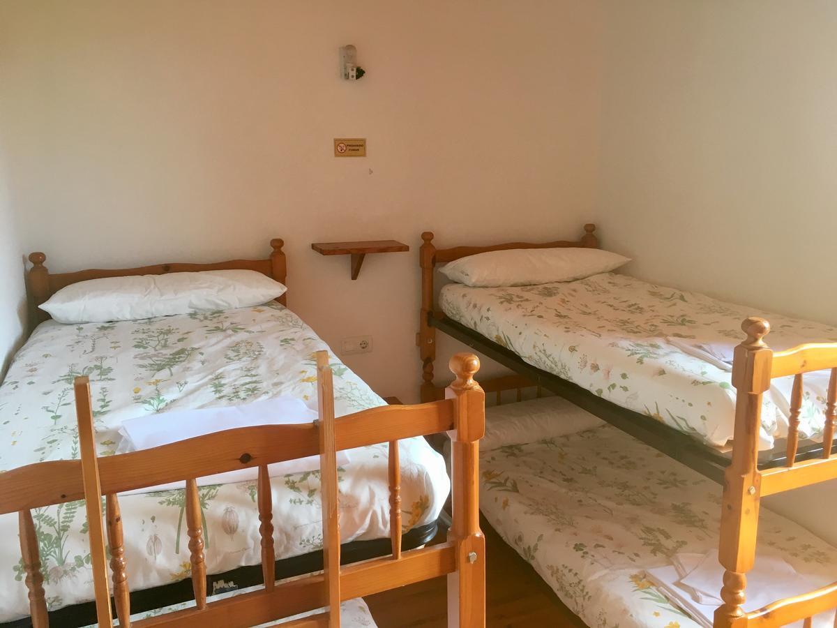 Albergue Familiar De Pintueles Pilona Bagian luar foto